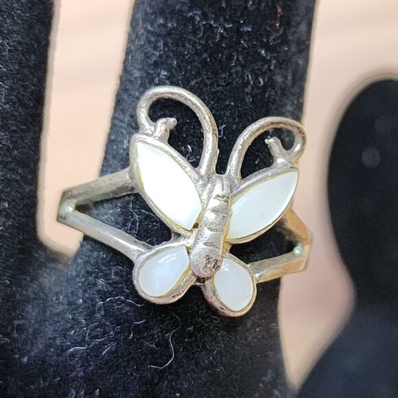 925 Silver Butterfly Ring 6.5 - Picture 3 of 4
